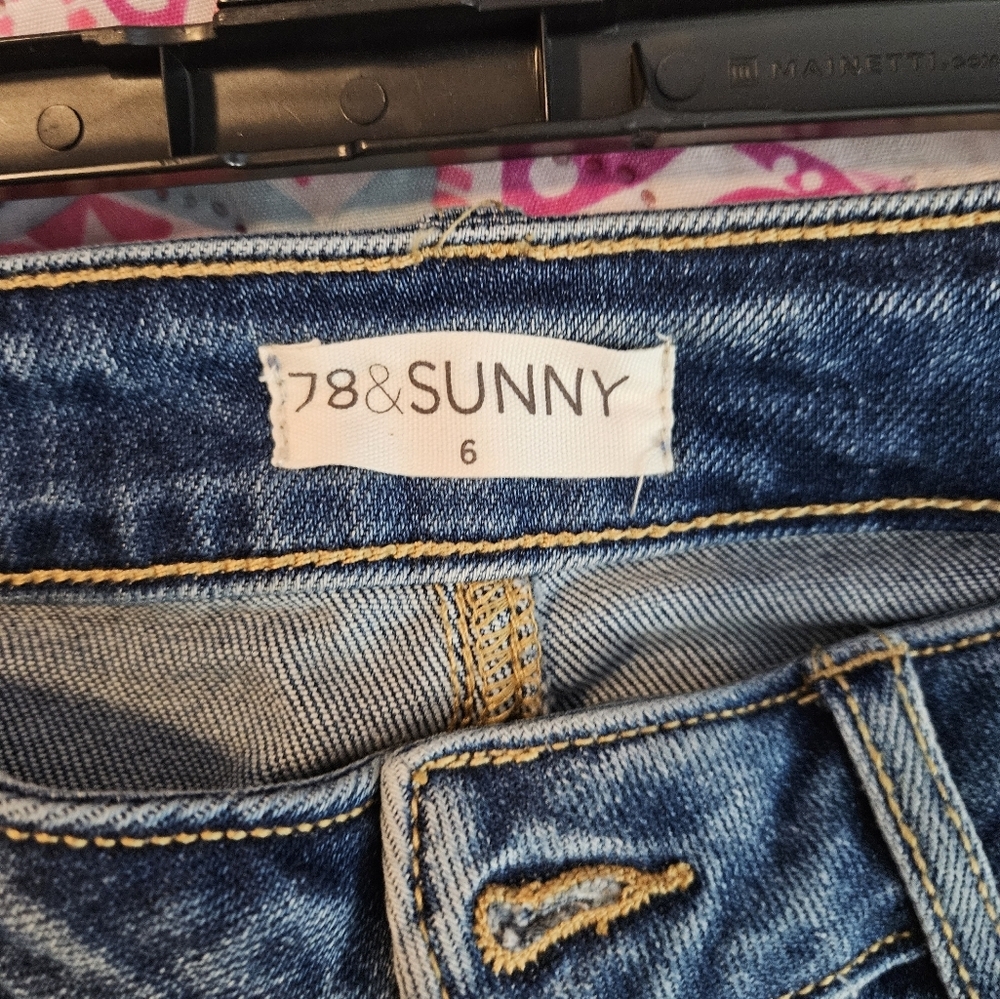 Brand New 78 & Sunny Women's Blue Jeans Size 6 - Picture 5 of 7